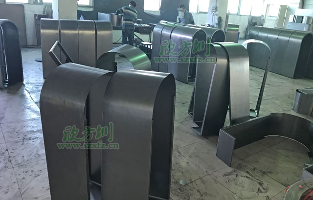 深圳住宅區(qū)(含城中村)垃圾分類玻金塑紙垃圾桶欣方圳焊接車間